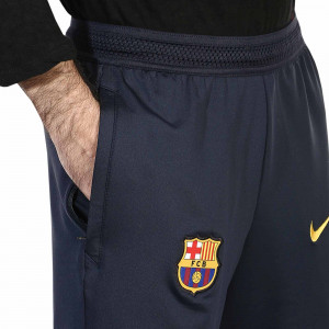 /c/i/ci9189-475_imagen-de-los-pantalones-cortos-futbol-fc-barcelona-nike-nike-travel-2020-2021-azul_3_detalle-bolsillo.jpg