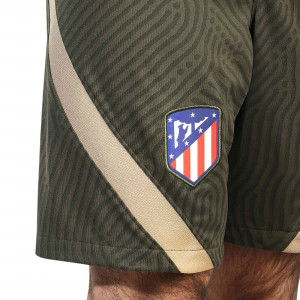 /c/w/cw3911-325_frontal-pantalon-corto-nike-atletico-de-madrid-entreno-2020-2021-strike-color-verdoso_3_detalle-escudo.jpg