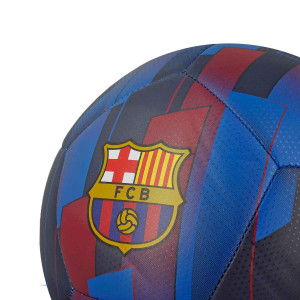 /d/c/dc2237-451-4_pelota-de-futbol-color-azul-nike-barcelona-pitch-talla-4_3_detalle-escudo.jpg