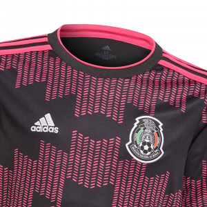 /f/t/ft9646_imagen-de-la-camiseta-de-futbol-de-la-primera-equipacion-junior-fmf-seleccion-mexico-adidas-2021-negro_3_detalle-cuello.jpg