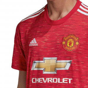 /g/c/gc7958-10_imagen-de-la-camiseta-de-futbol-adidas-manchester-united-2020-2021-primera-equipacion-rojo_3_cuello.jpg