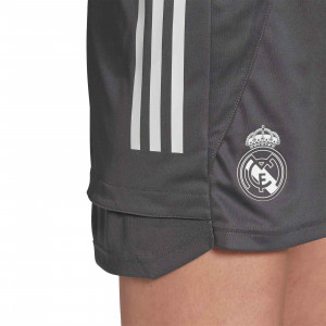 /g/d/gd9459_imagen-de-los-pantalones-cortos-de-entrenamiento-futbol-mujer-adidas-real-madrid-2020-2021-gris_3_detalle-escudo.jpg