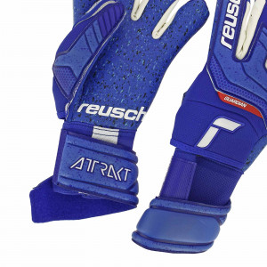 /5/1/5170980-4010_imagen-de-los-guantes-de-portero-con-proteccion-extra-reusch-attrakt-fusion-ortho-tec-guar-2020-2021-azul_4_cierres.jpg