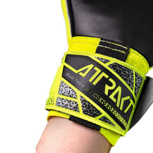 /5/5/5570025-2025_guantes-de-futbol-reusch-attrakt-duo-amarillos_4_detalle-cierre-en-muneca.jpg