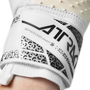 /5/5/5570039-1125_guantes-de-futbol-reusch-attrakt-speedbump-blancos_4_detalle-cierre-muneca.jpg