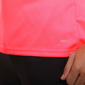 /7/7/772858-17_camiseta-puma-manchester-city-entrenamiento-rosa-salmon_4_detalle-tecnologia.jpg