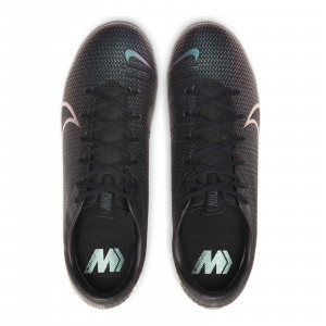 /A/T/AT5269-010_imagen-de-las-botas-de-futbol-Nike-Mercurial-Vapor-13-Academy-MG-2020-negro_4_superior.jpg