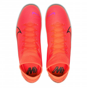 /A/T/AT7978-606_imagen-de-las-botas-de-futbol-multitaco-Nike-Mercurial-Superfly-7-Academy-TF-2020-rojo_4_superior.jpg