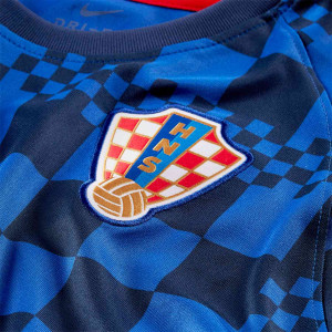/C/D/CD2585-452_camiseta-nike-croacia-nino-pre-match-azul_4_detalle-logotipo.jpg