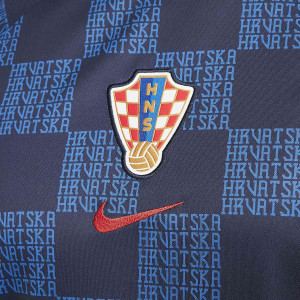 /D/M/DM9546-498_camiseta-nike-croacia-dri-fit-pre-match-azul-marino_4_detalle-logotipo.jpg