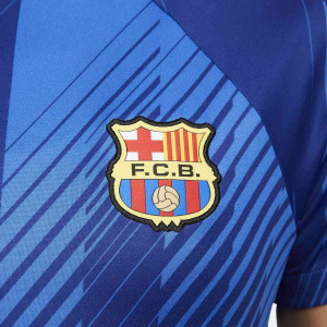 /F/D/FD7022-464_camiseta-nike-barcelona-pre-match-mujer-dri-fit-academy-pro-azul_4_detalle-escudo.jpg
