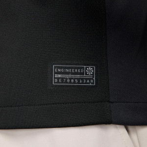 /F/N/FN8780-322_camiseta-nike-2a-liverpool-2024-2025-dri-fit-stadium-verde-oscuro_4_detalle-autenticidad.jpg