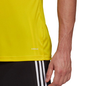 /G/N/GN5728_camiseta-adidas-squadra-21-amarilla_4_detalle-logotipo.jpg