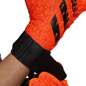 /G/R/GR1535_guantes-de-futbol-adidas-predator-competition-rojos_4_detalle-cierre-muneca.jpg