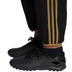 /H/A/HA5261_pantalon-largo-adidas-arsenal-teamgeist-woven-negro--dorado_4_detalle-bajos.jpg