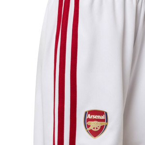 /H/A/HA5346_kit-adidas-arsenal-nino-pequeno-2022-2023-rojo--blanco_4_detalle-escudo.jpg