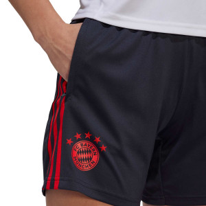 /H/B/HB6003_short-adidas-bayern-mujer-entrenamiento-gris_4_detalle-logotipo.jpg