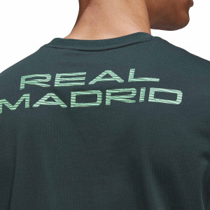 /H/D/HD1340_camiseta-adidas-real-madrid-life-style-verde-grisacea_4_detalle-logotipo.jpg