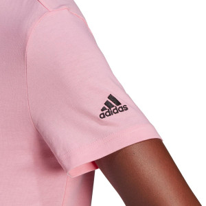 /H/D/HD1681_camiseta-adidas-essentials-logo-rosa_4_detalle-logotipo.jpg