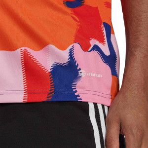 /H/E/HE1445_camiseta-adidas-belgica-pre-match-multicolor_4_detalle-logotipo.jpg