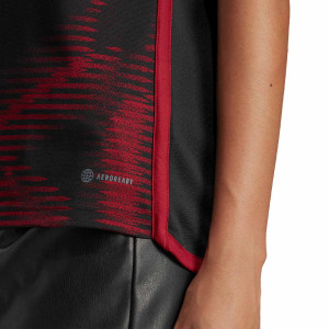 /H/F/HF1472_camiseta-adidas-alemania-mujer-2022-2023-negra_4_detalle-autenticidad.jpg
