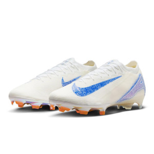 /H/J/HJ4188-100_botas-de-futbol-tacos-nike-mercurial-zoom-vapor-16-elite-fg-blancas_4_vista-conjunto.jpg