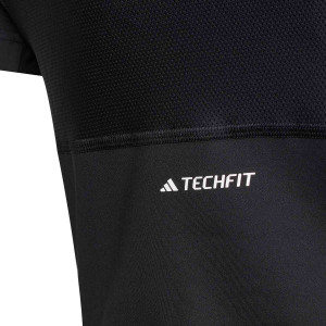/H/L/HL2448_camiseta-adidas-techfit-nina-negra_4_detalle-logotipo.jpg