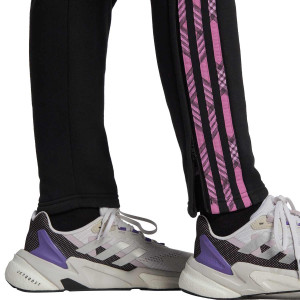 /H/N/HN5505_pantalon-largo-adidas-tiro-mujer-windrunner-negro--rosa_4_detalle-bajos.jpg
