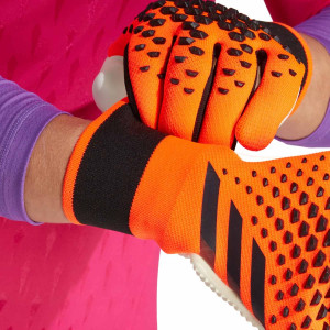 /H/N/HN5572_guantes-de-futbol-adidas-predator-pro-pc-naranjas_4_detalle-cierre-muneca.jpg