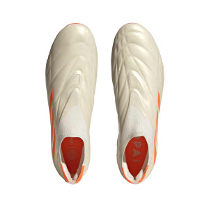 /H/Q/HQ8894_botas-de-futbol-tacos-adidas-copa-pure--fg-blancas--naranjas_4_superior.jpg