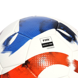 /H/T/HT2426-5_balon-de-futbol-11-adidas-tiro-competition-blanco-rojo_4_detalle.jpg