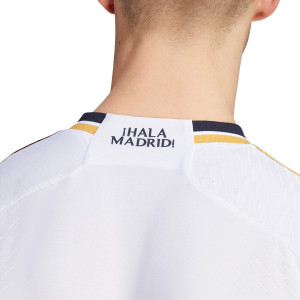 /I/A/IA5139-12_camiseta-adidas-real-madrid-camavinga-2023-2024-authentic-blanca_4_detalle-cuello-espalda.jpg