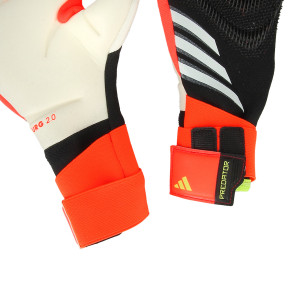 /I/Q/IQ4022_guantes-de-futbol-adidas-predator-pro-j-negros--rojos_4_detalle-cierre-muneca.jpg