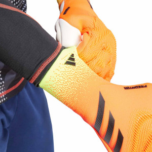 /I/W/IW4845_guantes-de-futbol-adidas-predator-pro-naranjas_4_detalle-cierre-muneca.jpg