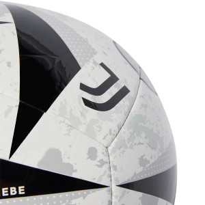 /I/X/IX4025-5_balon-de-futbol-11-adidas-juventus-club-talla-5-blanca_4_detalle-marca.jpg