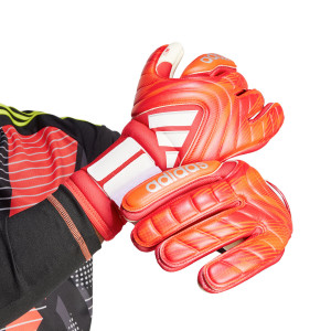 /J/D/JD8169_guantes-de-futbol-adidas-copa-pro-purpuras_4_detalle-cierre-muneca.jpg