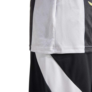 /J/E/JE4307_camiseta-adidas-juventus-pre-match-blanca_4_detalle-tecnologia.jpg