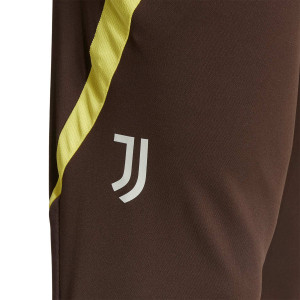 /J/J/JJ1554_pantalon-largo-adidas-juventus-entrenamiento-marron_4_detalle-logotipo.jpg