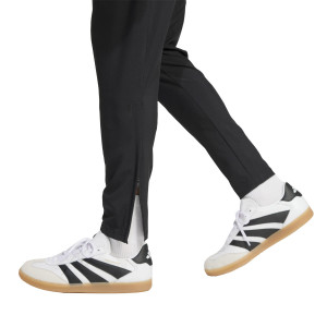 /J/W/JW4687_pantalon-largo-adidas-madrid-negro_4_detalle-bajos.jpg