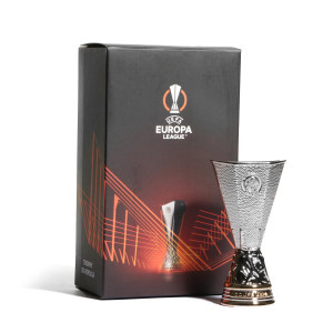/U/E/UEFA-EL-80_trofeo-uefa-europa-league-80-mm-plateado_4_packaging.jpg