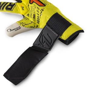 /X/T/XTAA200_guantes-de-futbol-rinat-xtreme-guard-dominius-alpha-amarillos_4_detalle-cierre-muneca.jpg