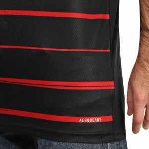 /f/l/fl9040_imagen-de-la-camiseta-de-la-tercera-equipacion-flamengo-adidas-2020-2021-negro-rojo_4_detalle-autenticidad.jpg