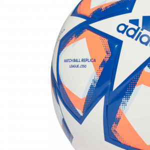 /f/s/fs0266_imagen-del-balon-de-futbol-adidas-champions-league-matchball-replica-j350-blanco_4_detalle.jpg