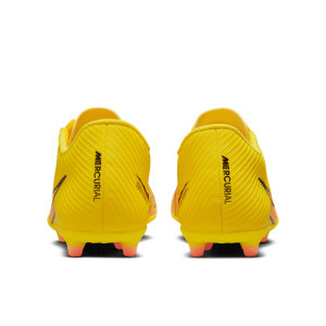 /D/J/DJ5963-780_botas-futbol-color-amarillo-nike-mercurial-vapor-15-club-fg-mg_5_perspectiva.jpg