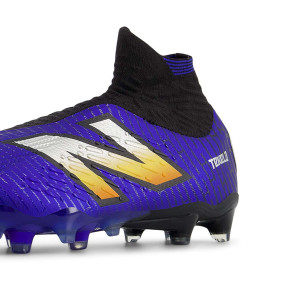 /S/T/ST1FZ45_zapatillas-futbol-color-azul-new-balance-tekela-v4--pro-fg_5_perspectiva.jpg