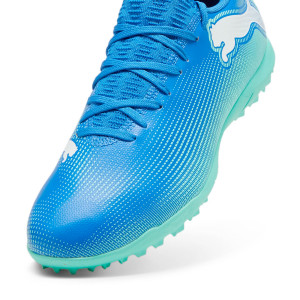 /1/0/107943-01_botas-multitaco-azules-puma-future-7-play-tt_6_detalle-frontal.jpg