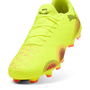 /1/0/108141-03_botas-de-futbol-con-tacos-amarillas-puma-future-8-play-fg-ag_6_detalle-frontal.jpg
