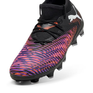 /1/0/108143-01_botas-de-futbol-con-tacos-negras--purpuras-puma-future-8-match-fg-ag-jr_6_detalle-frontal.jpg