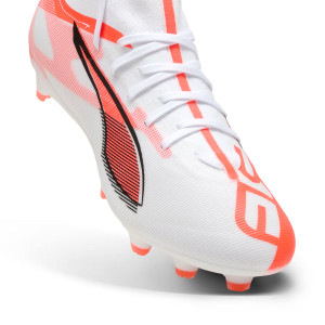/1/0/108162-01_botas-de-futbol-con-tacos-blancas--rojas-puma-ultra-5-match--fg-ag_6_detalle-frontal.jpg