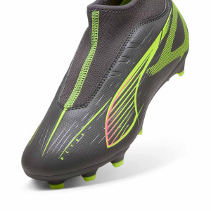/1/0/108163-03_botas-de-futbol-con-tacos-grises-puma-ultra-5-match--ll-fg-ag-jr_6_detalle-frontal.jpg